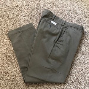 Polo Ralph Lauren Men’s Classic Polo Chino Pants 38 Waist x 32 Length Olive